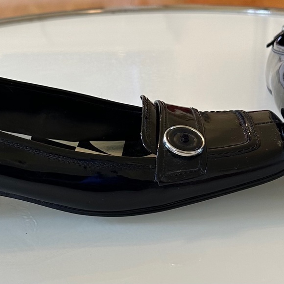 Square toed - Picture 2 of 2